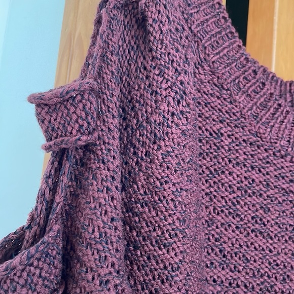 Design lab XS maroon knit sweater shoulderless - Picture 2 of 6